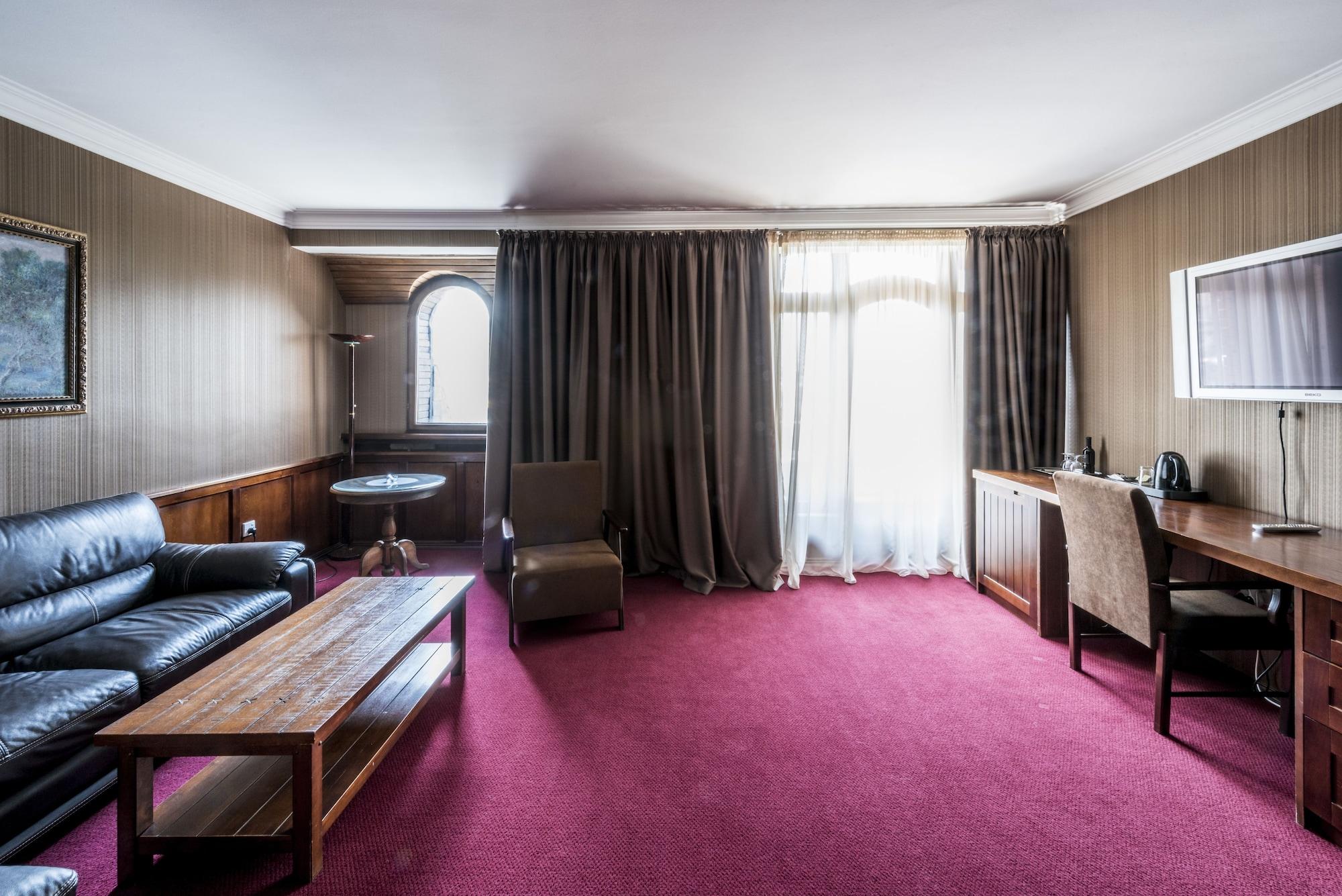 Hotel Kopala Тбилиси Екстериор снимка