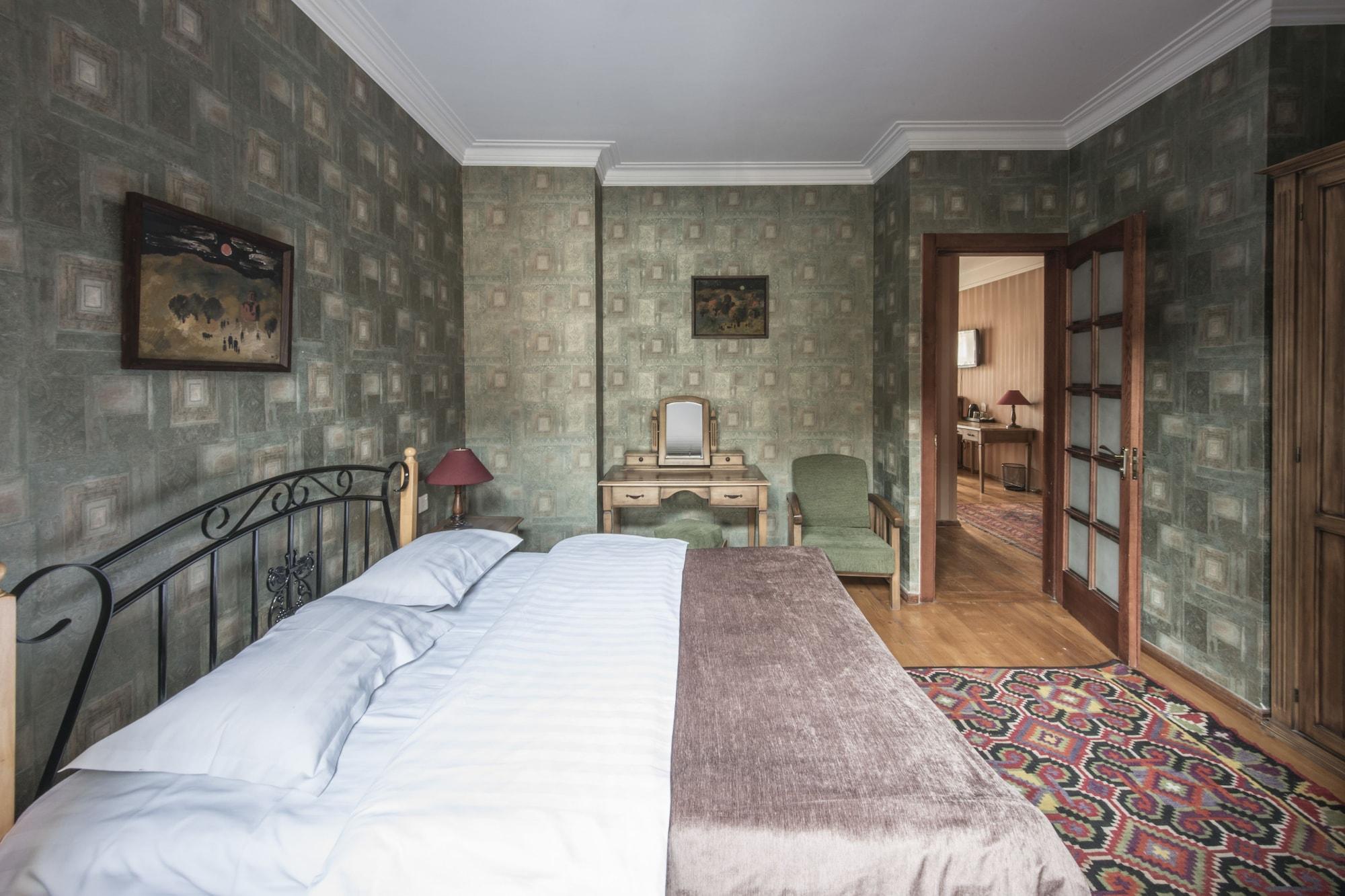 Hotel Kopala Тбилиси Екстериор снимка