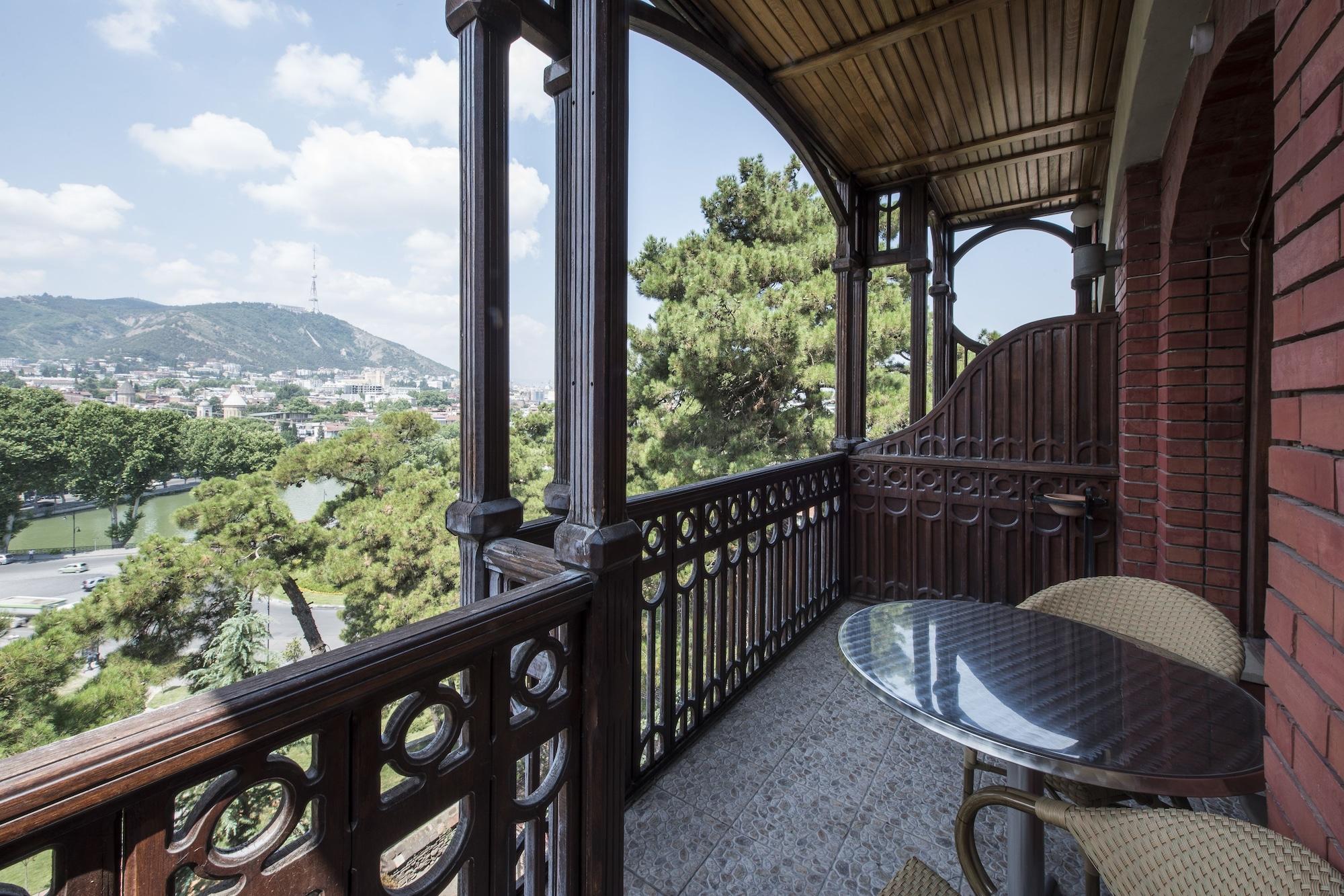 Hotel Kopala Тбилиси Екстериор снимка