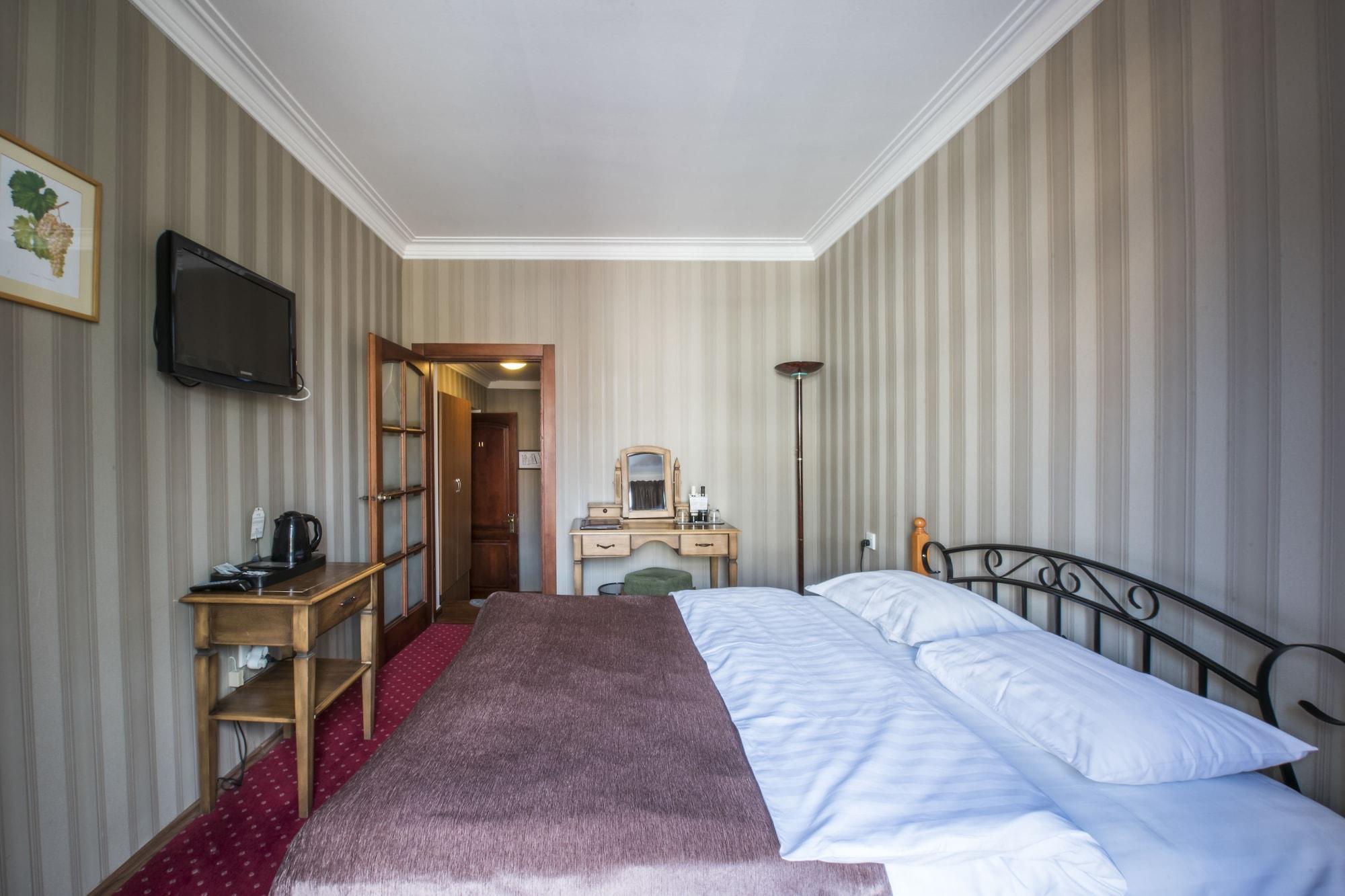 Hotel Kopala Тбилиси Екстериор снимка