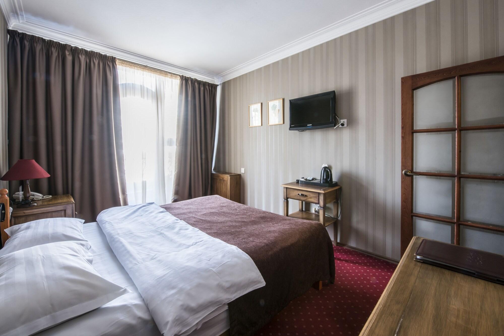 Hotel Kopala Тбилиси Екстериор снимка