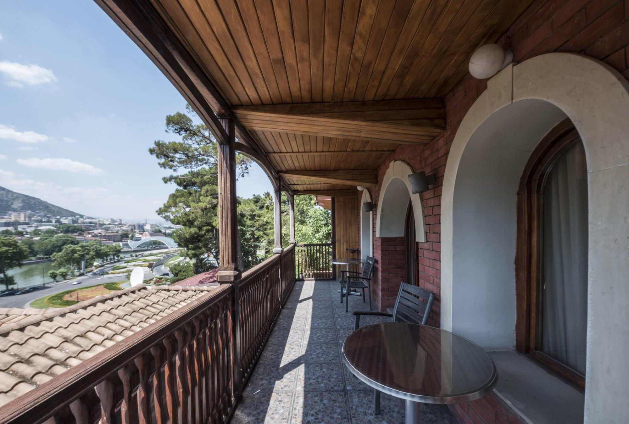 Hotel Kopala Тбилиси Екстериор снимка