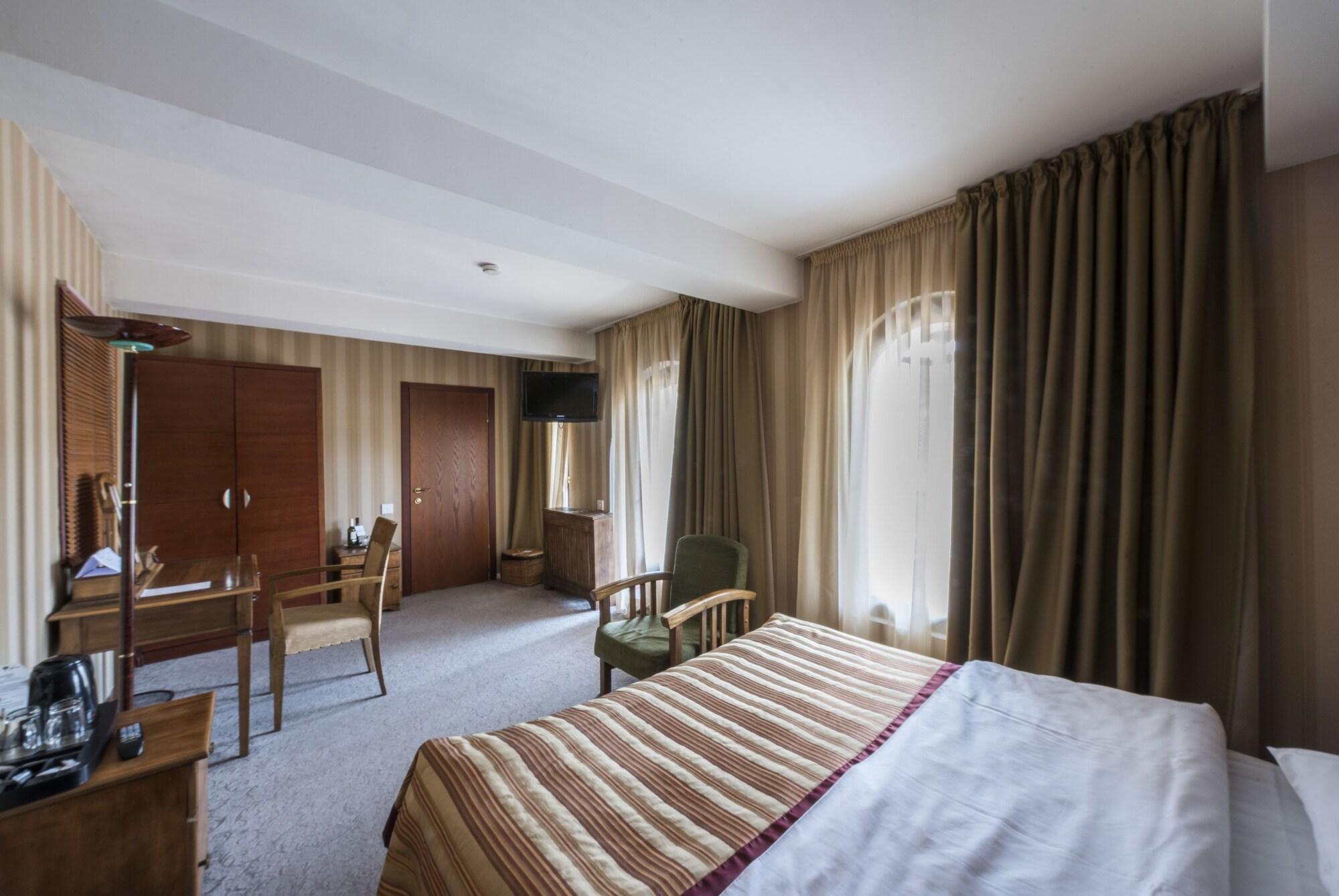 Hotel Kopala Тбилиси Екстериор снимка