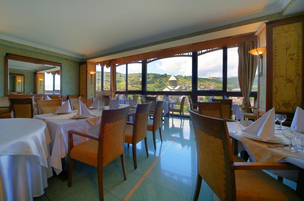 Hotel Kopala Тбилиси Екстериор снимка